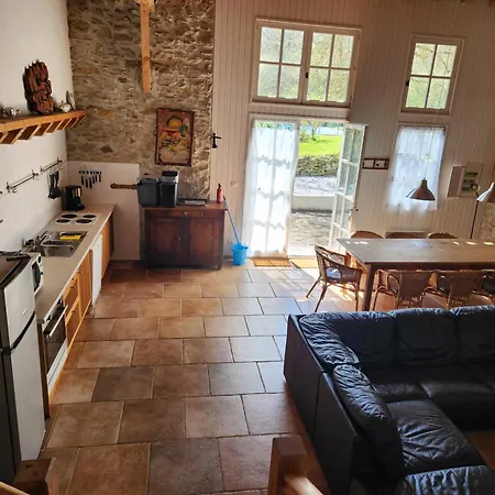 Le Clos Sainte Marie - Lampy بيت للعطل *