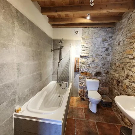 Le Clos Sainte Marie - Lampy بيت للعطل *